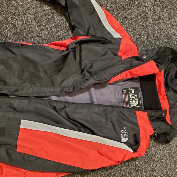 Northface (summit series) - Picture 2 of 6